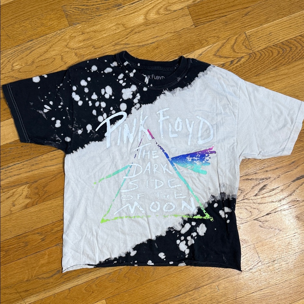 Pink Floyd Black & White Tie-Dye Tee with Rainbow Prism Graphic